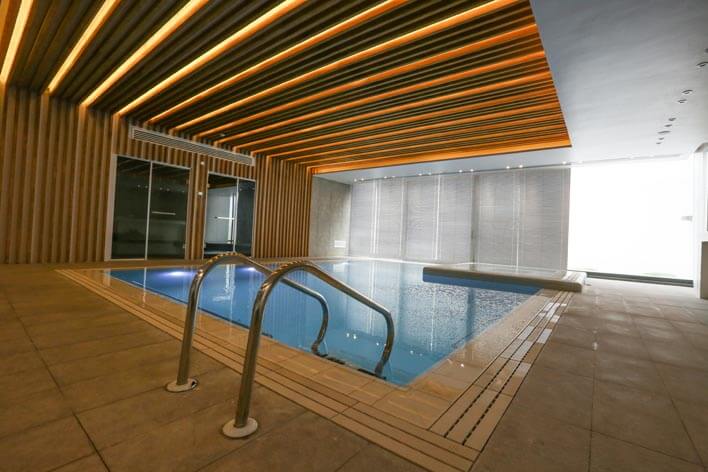 معماری مدرن رضا دانشمیر در ویلای رز شهرک قدس تهران